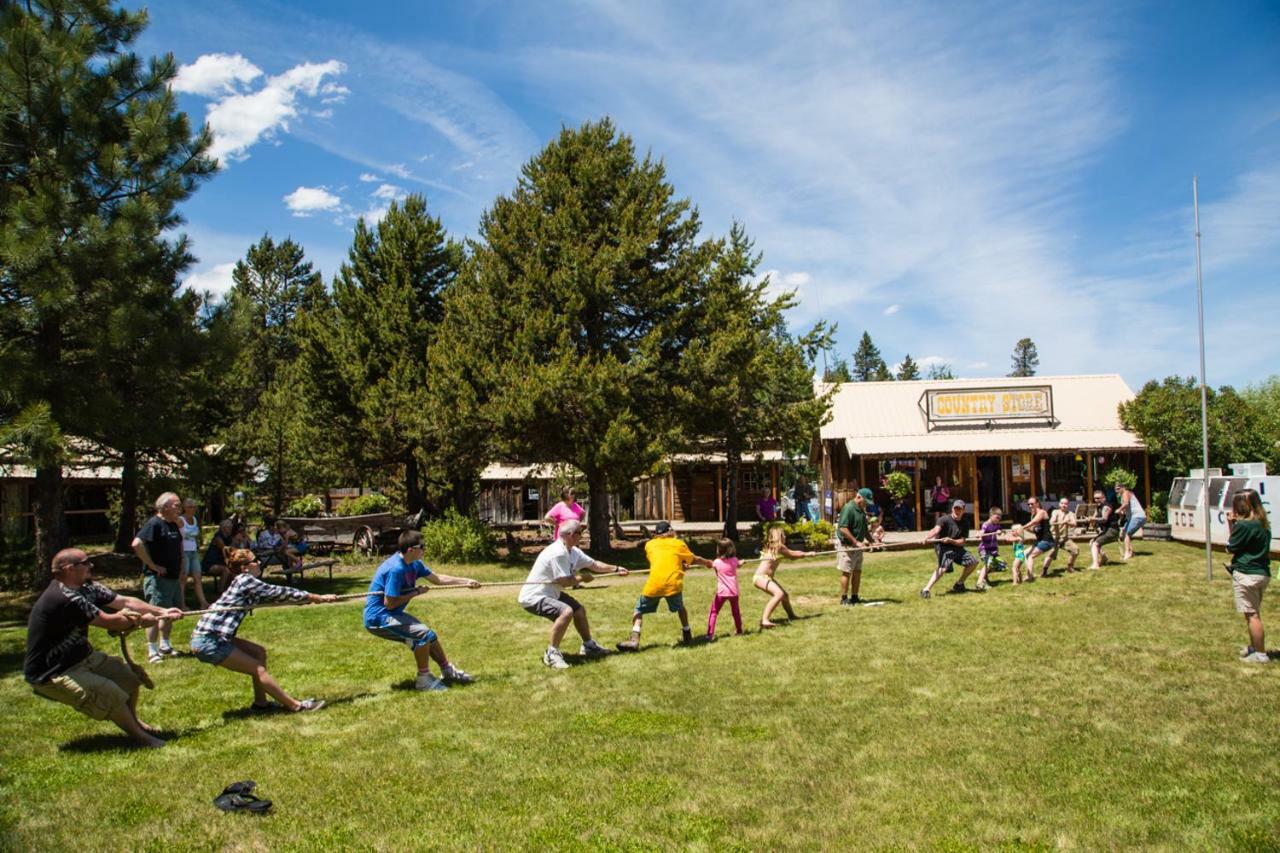 Bend-Sunriver Camping Resort 24 Ft. Yurt 12 Exterior foto