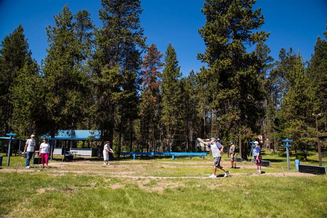 Bend-Sunriver Camping Resort 24 Ft. Yurt 12 Exterior foto